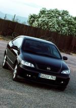 Opel Astra Coupe 2000 года